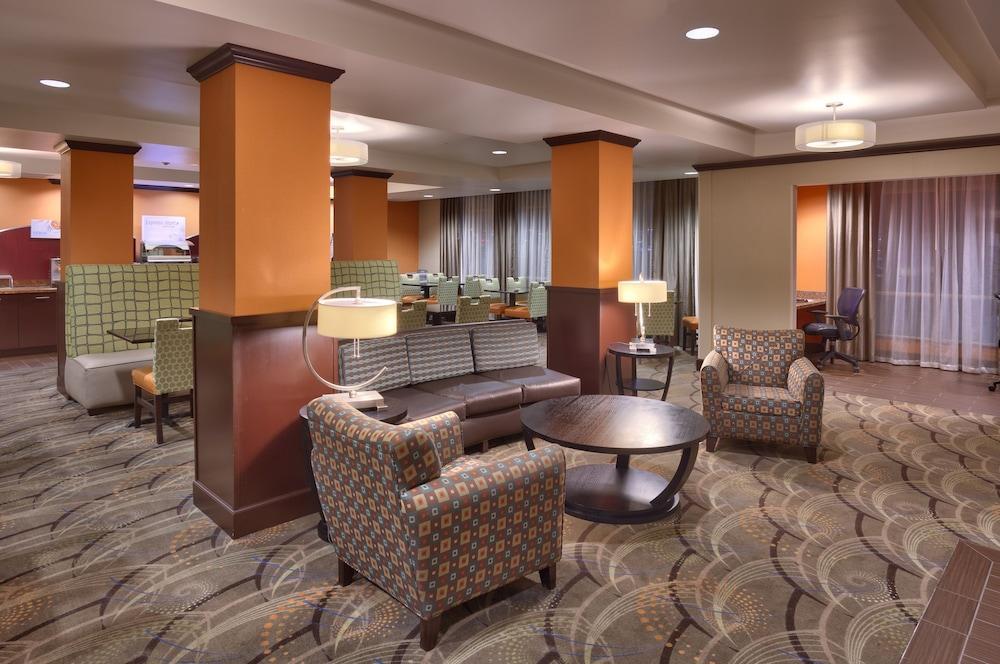 Holiday Inn Express & Suites Overland Park By Ihg Екстериор снимка