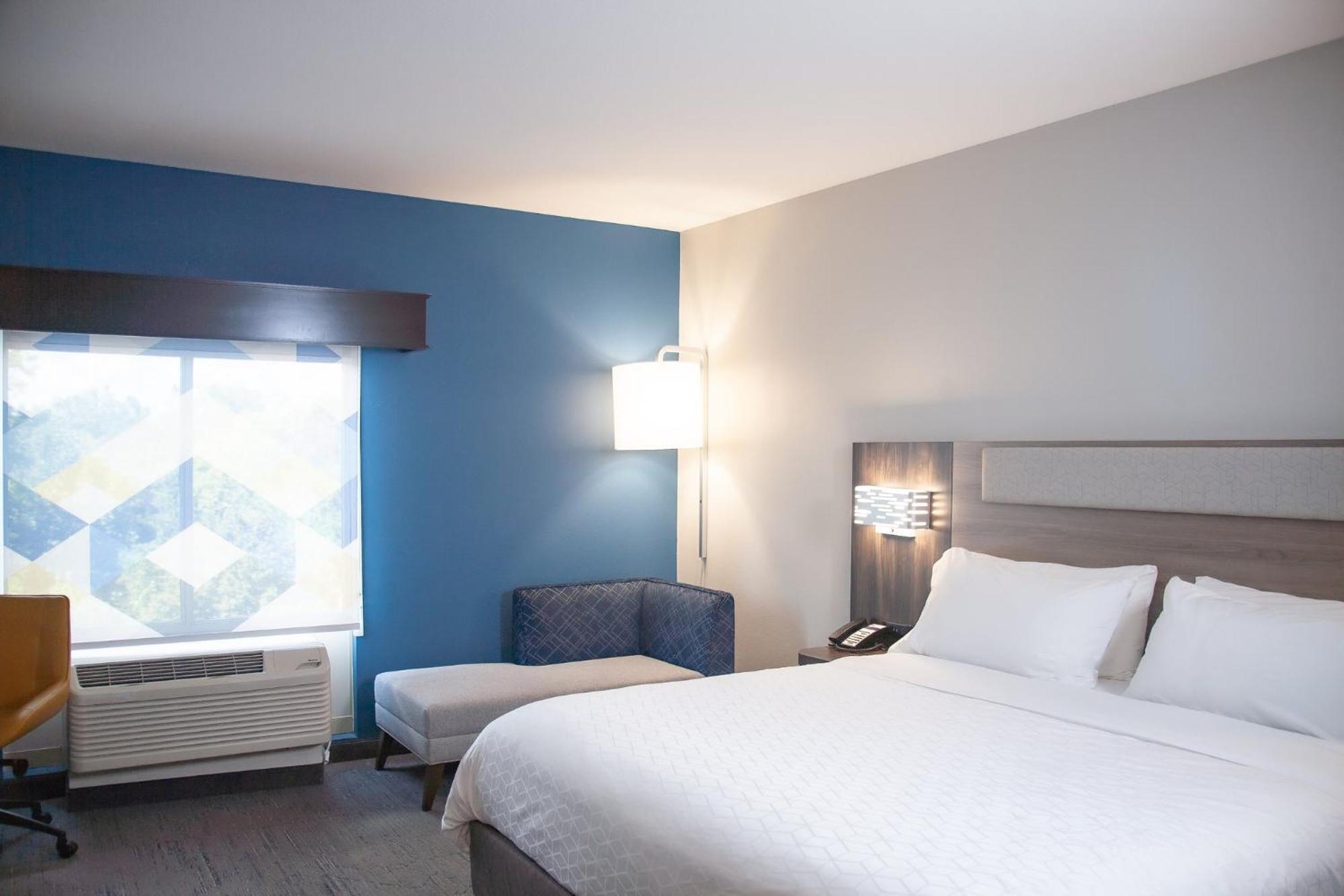 Holiday Inn Express & Suites Overland Park By Ihg Екстериор снимка