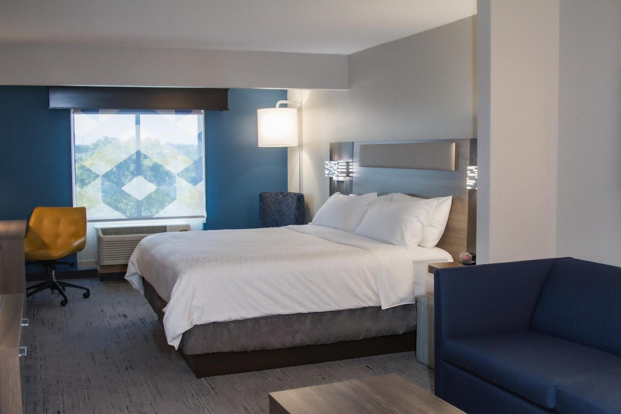 Holiday Inn Express & Suites Overland Park By Ihg Екстериор снимка