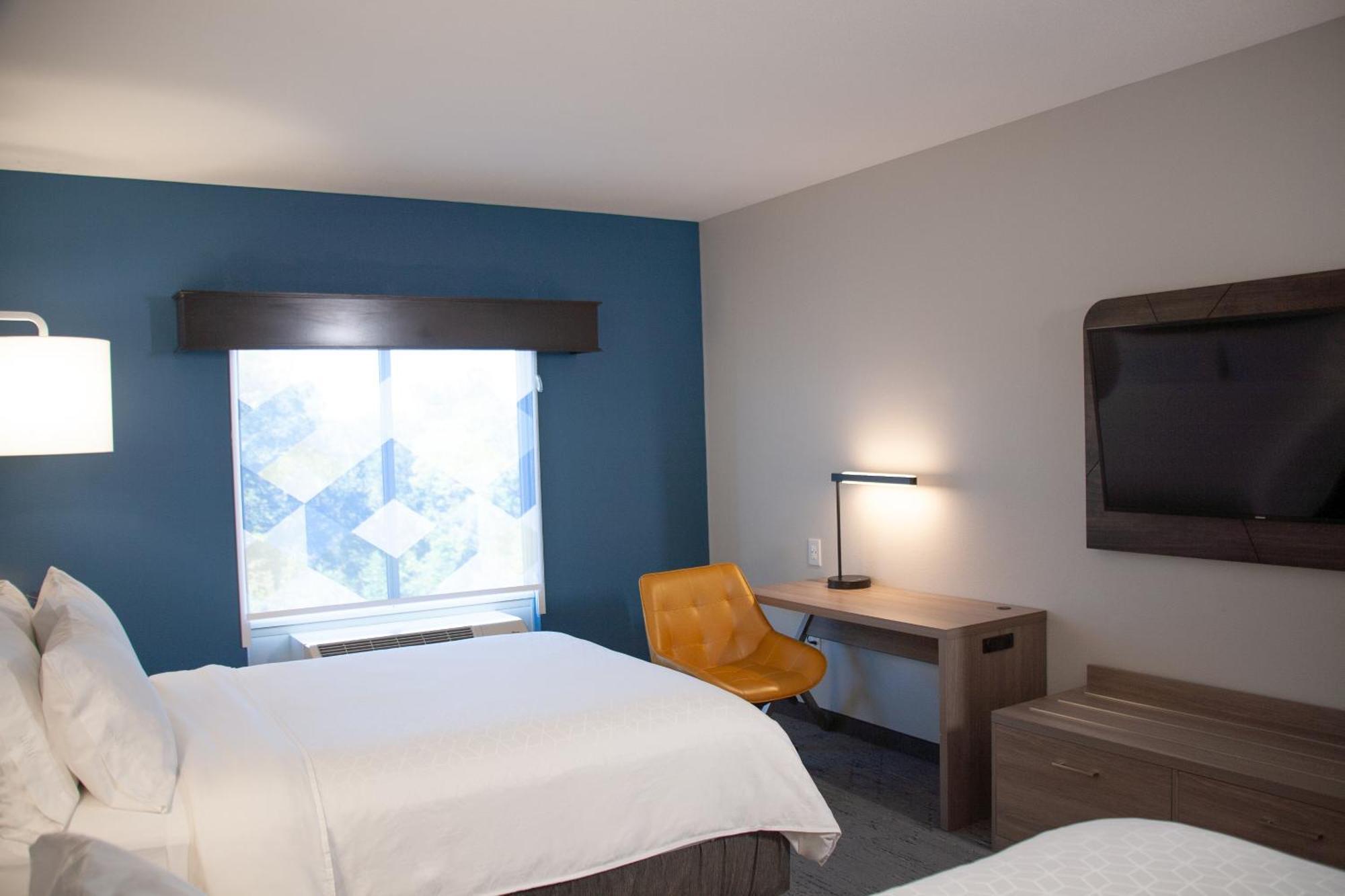 Holiday Inn Express & Suites Overland Park By Ihg Екстериор снимка