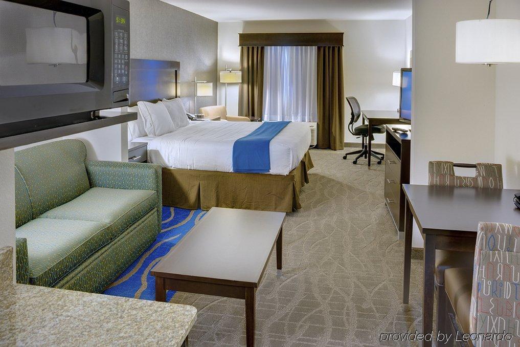 Holiday Inn Express & Suites Overland Park, An Ihg Hotel Екстериор снимка